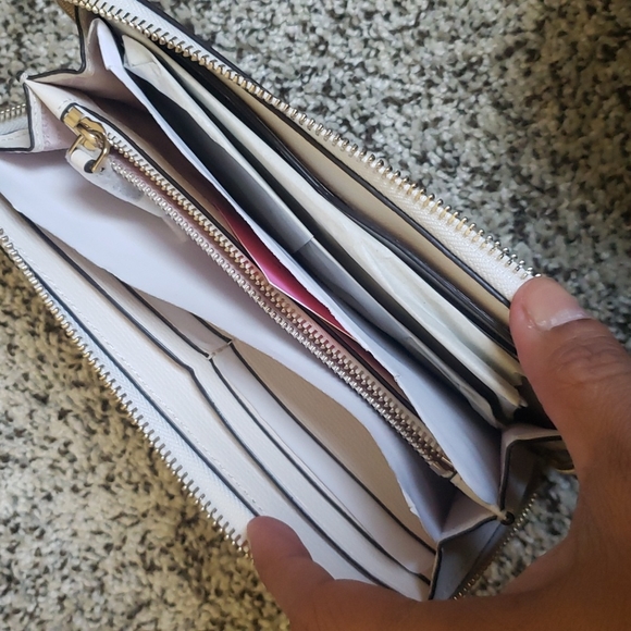 wallet - Picture 8 of 9